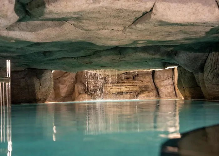 Отель Amethyst 4*